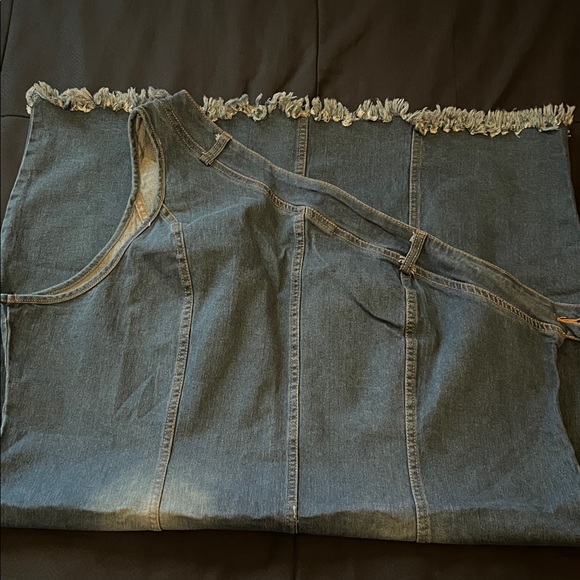 One-Shoulder Denim Dress in Faded Blue - Picture 7 of 8